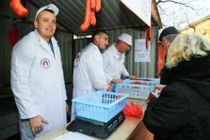 Promocija "Turijske kobasicijade" i uručenje donacije za Narodnu kuhinju Crvenog krsta