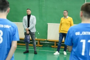 Fudbaler Savo Pavićević posetio učenike u aleksandrovačkoj osnovnoj školi