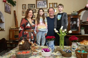 Obeležavanje Uskrsa kod porodice Gabrić u Hajdukovu