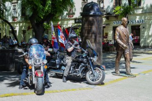 Marš Besmrtnog puka