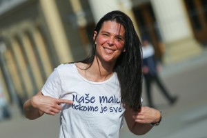 Ulična humanitarna svirka Nebojše Vojvodića za Mirjanu Krnajski