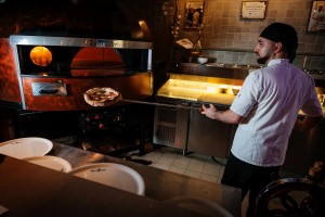 Napolitana pica po originalnoj recepturi i najkvalitetnjim sastojcima