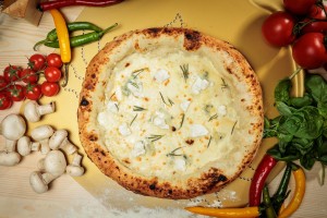 Napolitana pica po originalnoj recepturi i najkvalitetnjim sastojcima