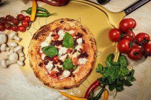 Napolitana pica po originalnoj recepturi i najkvalitetnjim sastojcima