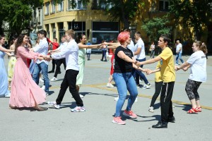 Ples maturanata na Trgu