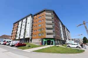 "Univerexport" prodavnica na Prozivci (Osmog marta 20)