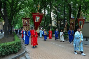 Svečanom litijom kroz grad danas je obeležen Spasovdan