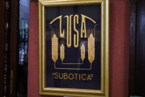 Otvaranje izložbe slika od slame udruženja slamarki "Lusa"