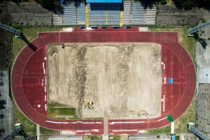 Postavljanje hibridne podloge na glavnom terenu Gradskog stadiona