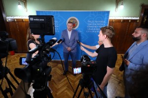 Tribina "Kako se prijaviti za subvencije za zamenu stolarije, izolacije, fasade, solarne panele"