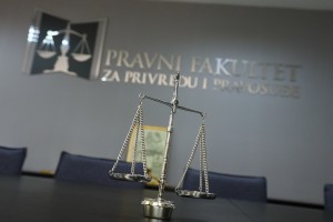 Polaganje prijemnog ispita na Pravnom fakultetu za privredu i pravosuđe