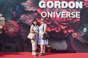 Proslava kompanije "Gordon Oniverse" - album 1