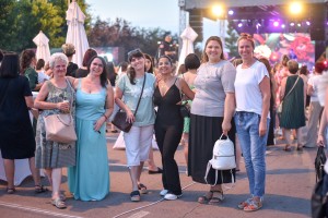 Proslava kompanije "Gordon Oniverse" - album 2