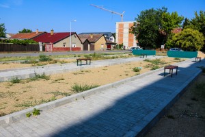 Izgradnja terena za boćanje i dečjih igrališta u MZ "Dudova šuma"