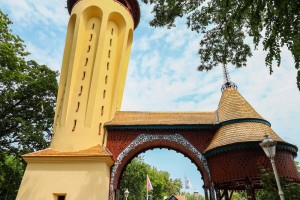 Premijerka APV Gojković, predsednik Skupštine APV Juhas i gradonačelnik Subotice Bakić u obilasku Vodotornja