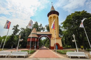 Premijerka APV Gojković, predsednik Skupštine APV Juhas i gradonačelnik Subotice Bakić u obilasku Vodotornja