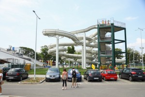 Premijerka APV Gojković, predsednik Skupštine APV Juhas i gradonačelnik Subotice Bakić u obilasku akva parka