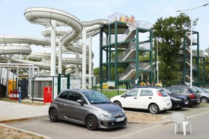 Premijerka APV Gojković, predsednik Skupštine APV Juhas i gradonačelnik Subotice Bakić u obilasku akva parka