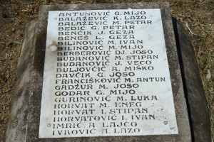 Spomenik "Nemirna ravnica"