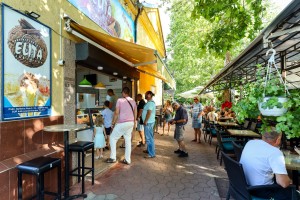 Poslastičarnica "Elita"  na Paliću (Splitska aleja 5)