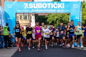 7. Subotički polumaraton - početak trke i trkači