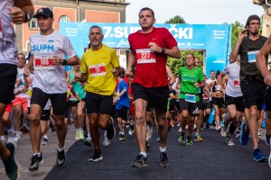 7. Subotički polumaraton - početak trke i trkači