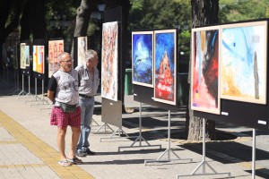 Izložba radova umetnika iz Srbije i regiona sa Likovne kolonije „Vidovdan 2024“
