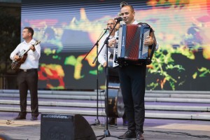 Tamburaški orkestar "Ravnica"