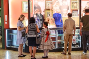 Etnografska izložba autora dr Arpad Papa