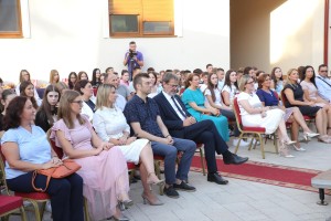 Svečani prijem za učenike prvake srednjih škola razreda na hrvatskom jeziku