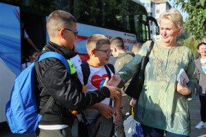 Doček dece u akciji "Deci Kosmeta sa osmehom, zajedno u školskim klupama"