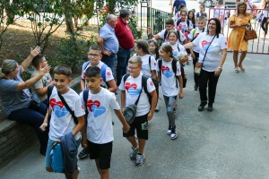 Doček dece u akciji "Deci Kosmeta sa osmehom, zajedno u školskim klupama"