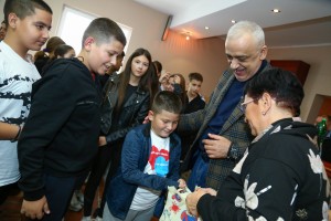 Druženje dece iz Subotice sa vršnjacima iz enklava na Kosovu i Metohiji