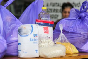 Podela prehrambene pomoći UG "Solidarnost" za socijalno ugrožene
