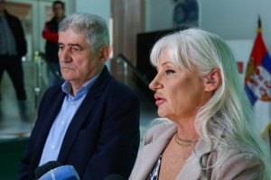 Podela paketa hrane i higijene za socijalno ugrožene sugrađane