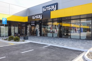 Tržni centar "SUper shop" - Bajnatska 21