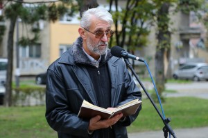 Pomen i polaganje venaca na spomenik palim junacima