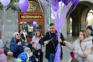 Puštanje balona povodom Svetskog dana prevremeno rođenih beba