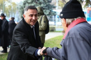 Polaganje venaca na spomenik "Balada vešanih"