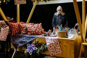 IV adventski humanitarni vašar u dvorištu župe Marija Majka Crkve