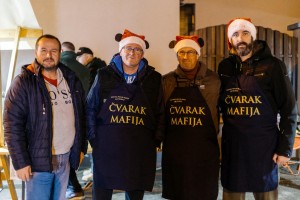 IV adventski humanitarni vašar u dvorištu župe Marija Majka Crkve