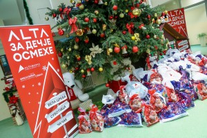 Аkcijа "ALTA za dečje osmehe" - dodela paketića