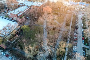 Železnička stanica i Park Ferenca Rajhla