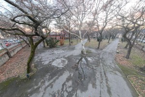 Železnička stanica i Park Ferenca Rajhla
