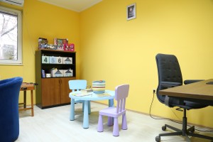 Оtvaranje obnovljene prostorije gde će se odvijati viđenja u kontrolisanim uslovima dece i roditelja sa kojima deca ne žive