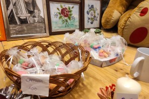 Kreativni proizvodi koji se rađaju u Inkluzivnom centru "Zvuci srca"