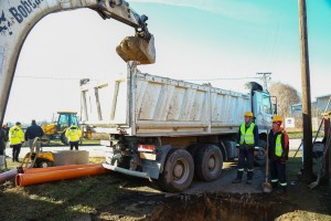 Obilazak početka radova na izgradnji kanalizacione mreže u okviru projekta "Čista Srbija" (Futoška ulica)