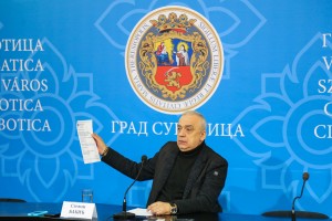 Obraćanje gradonačelnika na temu studentskih protesta i dekana dva fakulteta