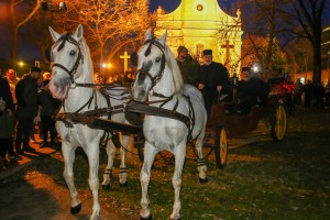 Paljenje badnjaka i prigodan program povodom Badnjeg dana