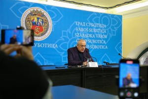 Obraćanje gradonačelnika Bakića na temu akuelnih dešavanja u gradu